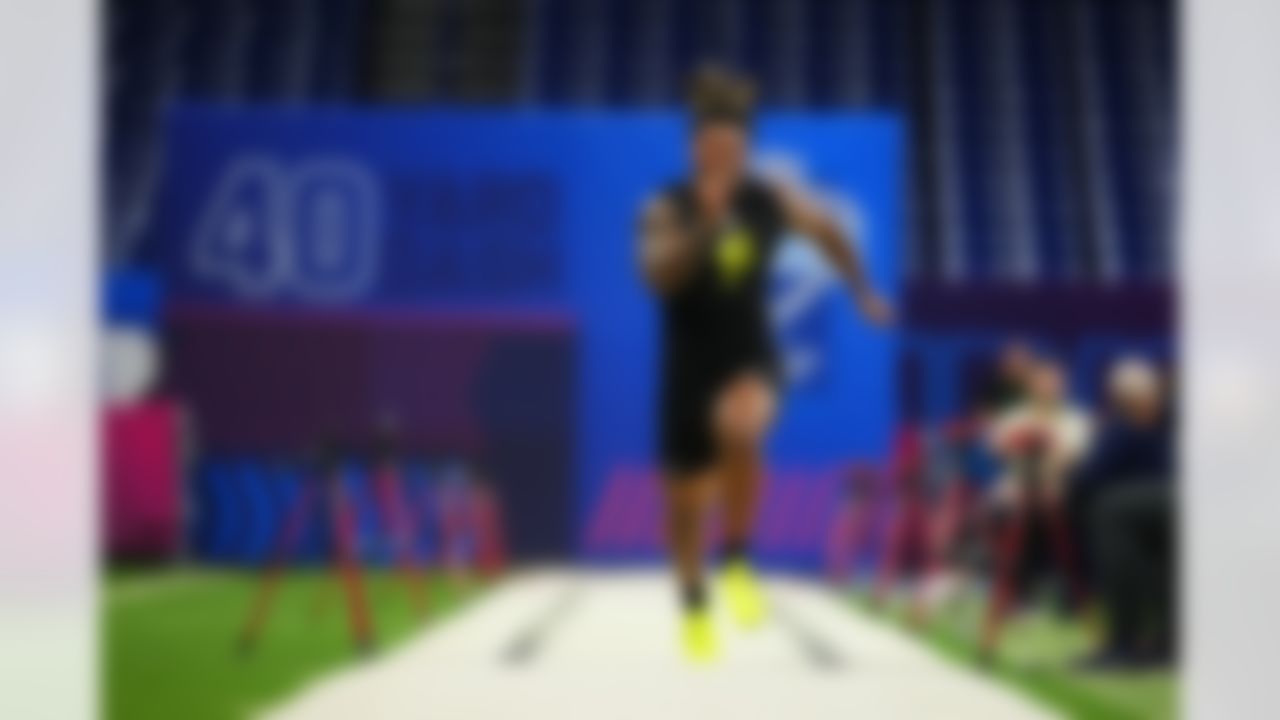 Texas A&M defensive lineman Cashius Howell (41) runs the 40-yard dash during the 2026 NFL Scouting Combine on Thursday, February 26, 2026 in Indianapolis, Indiana.