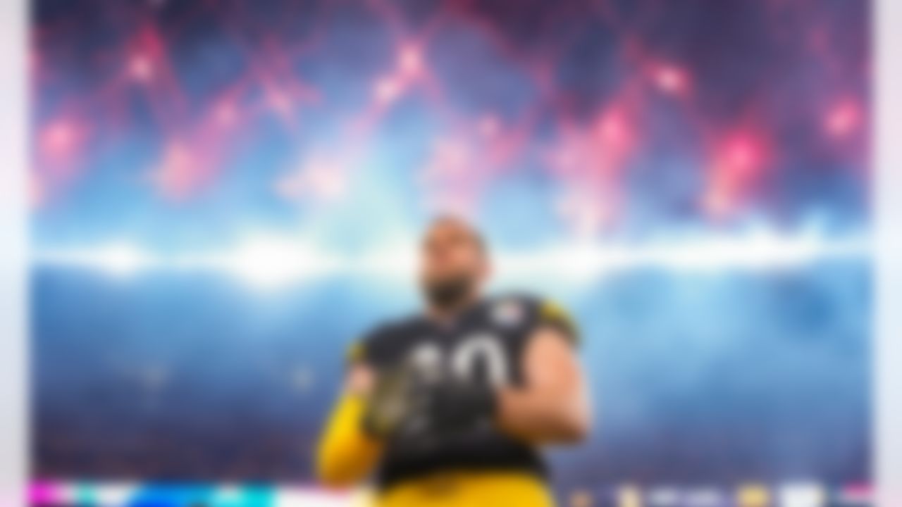 Pittsburgh Steelers linebacker T.J. Watt (90) looks on during the national anthem prior to an NFL football game against the Houston Texans on Monday, January 12, 2026 in Pittsburgh, Pennsylvania.