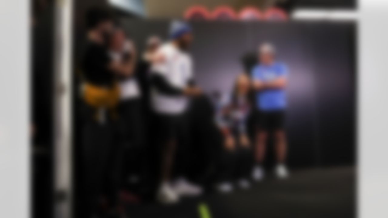 Green Bay Packers defensive end Micah Parsons (1) reacts during the 2026 Pro Bowl Skills Challenge on Sunday, February 1, 2026 in San Francisco.