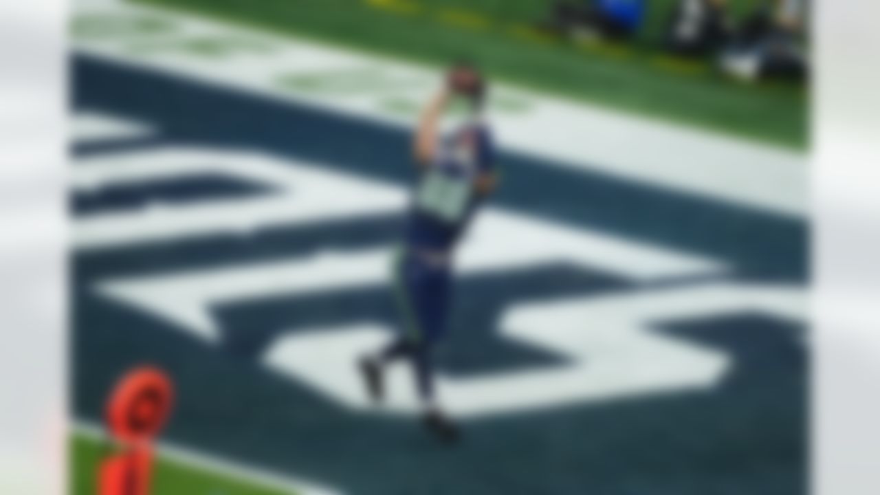 Seattle Seahawks tight end AJ Barner (88) catches a touchdown pass during the NFL Super Bowl LX football game against the New England Patriots on Sunday, February 8, 2026 in Santa Clara, Calif.