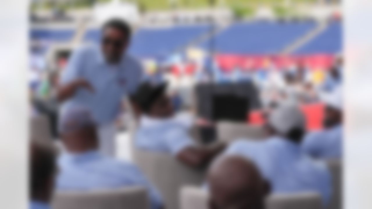 Hall of Fame enshrinee Cris Carter speaks during the Pro Football Hall of Fame Class of 2025 Enshrinement Ceremony on Saturday, August 2, 2025 in Canton, Ohio.