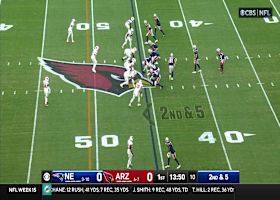 Maye turns low snap into 16-yard gain on swing pass to Stevenson