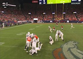 Dondrea Tillman blows by two Packers to devour Jordan Love on 8-yard sack