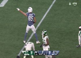 Drake Maye locates Henry for 23-yard on Pats' first play of the drive