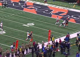 Joe Flacco's 27-yard deep ball hits Mitchell Tinsley inside the 5