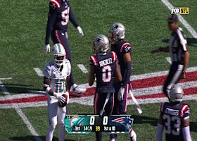 Tyler Huntley finds an open Tyreek Hill 18 yards downfield for Dolphins first down