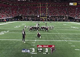 Gonzalez breaks tie with Seahawks with a 43-yard FG