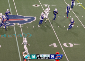 Trick Play Alert! Creative cross-field lateral goes to Achane