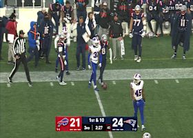 Diggs' first reception results in 16-yard catch and run