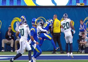 Garoppolo's second TD pass of day hits Tyler Johnson to cut Seattle's lead to two