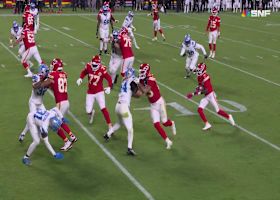 Marquise Brown's 9-yard TD comes on pop-pass delivery from Mahomes behind the line