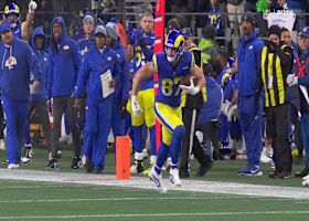 Stafford's connection with Davis Allen ends in 27-yard sideline scamper