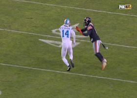 Jared Goff, Amon-Ra St. Brown connect for 30-yard gain to move chains on third down