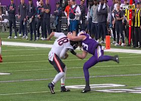 Andrew Van Ginkel drops Caleb Williams for 12-yard loss on Vikings second sack on three plays