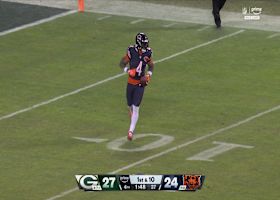 D'Andre Swift's catch-and-run continues the Bears' fourth quarter momentum