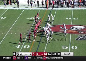 Sincere McCormick spins out of a tackle attempt on 29-yard run into red zone