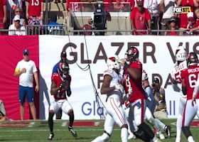 Mayfield's fourth-down pass squeezes into an airtight window for a conversion