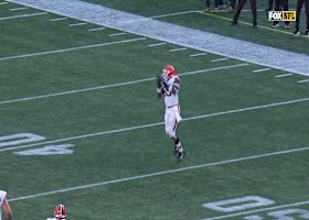 Gabriel fires 20-yard pass to David Njoku
