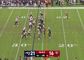 Pats stonewall Bucs' fourth-down attempt to maintain lead