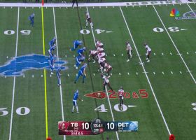 White's 14-yard burst gets Bucs into Lions' territory early in third quarter
