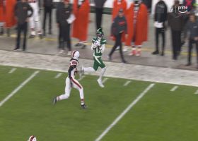 Garrett Wilson snags Siemian's sideline loft for 22-yard pickup