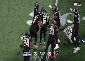 Mike Hughes catches deflected pass for an INT