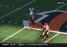 Wilson finds Patterson on crossing route for 20-yard gain vs. Bengals