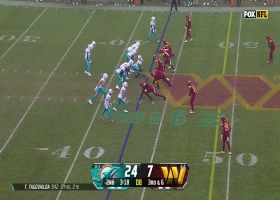 Tagovailoa's fourth completion to Hill in game goes for 20-yard gain