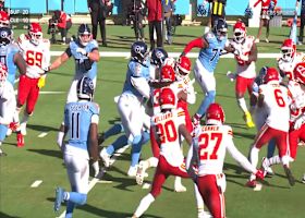 Cam Ward's whirling-dervish delivery yields a TD pass vs. Chiefs