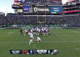 Cairo Santos 30-yard FG extends Bears lead to 10-3 over Eagles