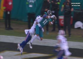 Lawrence pinpoints Parker Washington on a 6-yard TD dime