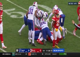 Can't-Miss Play: Epenesa tips Mahomes' pass to himself for INT