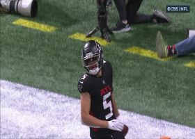 Ridder's two-point-conversion pass to London extends Falcons' lead to 28-25