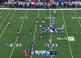 Rivaldo Fairweather dodges tackle for 16-yard gain