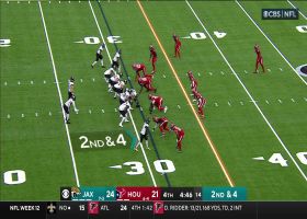 Etienne slips through crease for critical 20-yard run in fourth quarter
