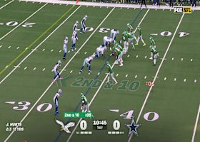 Saquon Barkley starts his day with a 14-yard catch and run