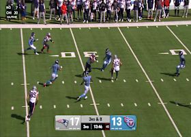 Drake Maye delivers a dot to Stefon Diggs for 24-yard pick up