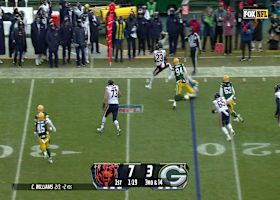 Roschon Johnson's well-timed hurdle draws some awe from fans at Lambeau