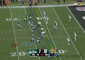 Mac Jones jukes out defender for 8-yard pass to Duvernay