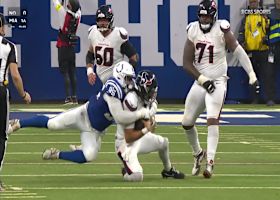 Adetomiwa Adebawore's 12-yard sack forces Texans into FG try
