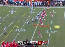 Travis Kelce's third catch of first quarter gets him up to 32 yards on the day