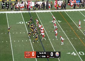 Aaron Rodgers locates DK Metcalf for 17-yard connection