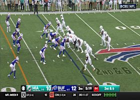 Tyreek Hill's toe-tap catch gets Dolphins to Bills' 11-yard line