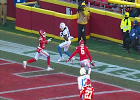 Herbert's 16-yard pass pinpoints KeAndre Lambert-Smith's first NFL TD