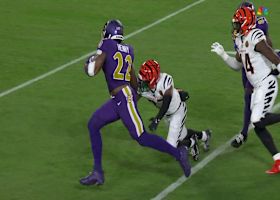 Can't-Miss Play: Derrick Henry EXPLODES for electrifying 28-yard TD run