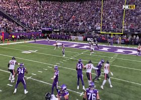 Jordan Addison puts Vikings in lead for first time in game with 15-yard TD catch from McCarthy 