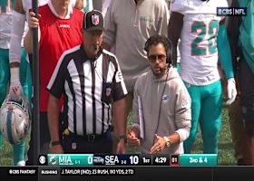 Dre'Mont Jones wreaks havoc on 10-yard sack of Thompson