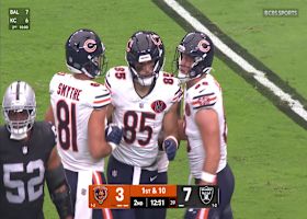 Caleb Williams' 29-yard strike to Kmet gets Bears into Raiders' territory