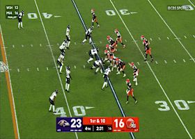 Sanders' 25-yard strike finds Harold Fannin Jr.