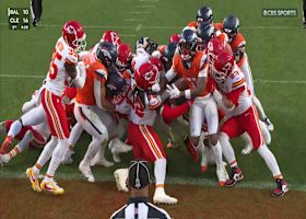 Jaleel McLaughlin's first TD of 2025 gives Broncos a 12-6 lead vs. Chiefs